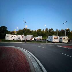 Parkplatz an der Arena