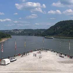 Das Deutsche Eck, Mosel links, Rhein rechts