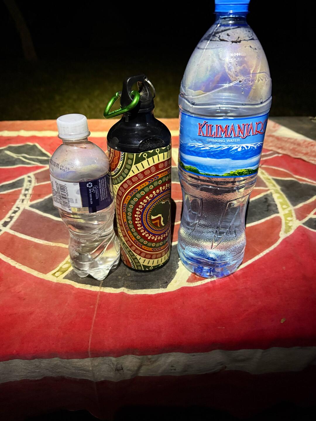 Vorgestern: Meine drei Bettgefährten! Heiss bis an den Rand.