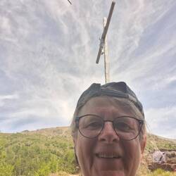 Jesus - mi Herr hängt nümmi - er läbt i mir und isch mi Chef!