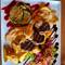 Rentierfilet mit Salat, Gemūse und Hausdressing