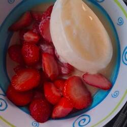 Vanilleeis mit Erdbeeren und Eierlikör 😋😋😍