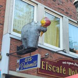 Überall, all überall