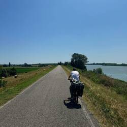 Da wir gestern so weit gefahren sind, waren es heute nur angenehme 72 km.