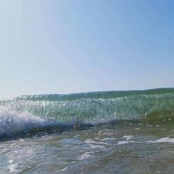 🌊