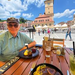 Mittagspause mit grandioser Aussicht.