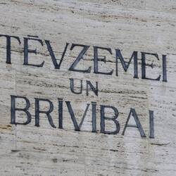 "Der Heimat und der Freiheit"