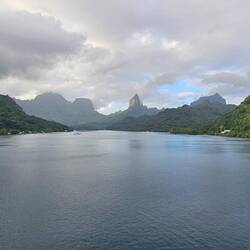 View of 'Ōpūnohu Bay from our anchoring spot.