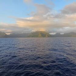Sailing in to Mo'orea