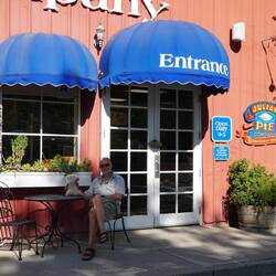 Das Warten auf die Öffnung der Bäckerei hat sich sowas von gelohnt :)