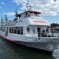 Mit dem Schiff durch die Schären