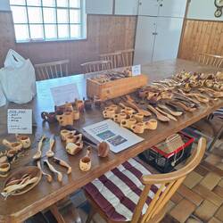 Ennos Angebot an Holzartikeln, in Ritterhude gefertigt