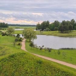 Und guter Ausblick auf die beiden Seen, mit Badestrände und klarem Wasser.