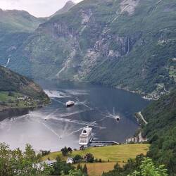 Aussicht von unserem Zimmer mit Schiffsverkehr