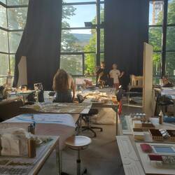 On revient dans une ambiance de PFE assez austère