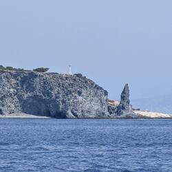 Vorbei an der Nordspitze von Aegina