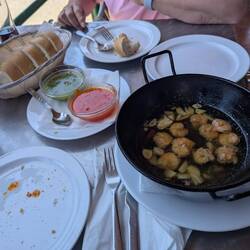 Gambas mit Brot und Mojo
