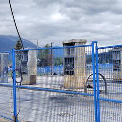 ... gleich am Ortseingang ...