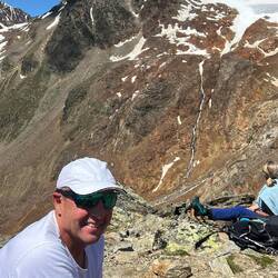 Am Wilden Mannle mit Blick auf den Rofenkarferner, unserem Trainingsgebiet