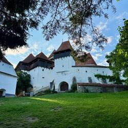 Dann die schöne Kirchenburg.