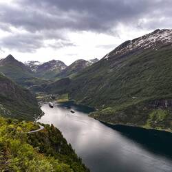Blick von der Adlerkehre Richtung Geiranger 🦅