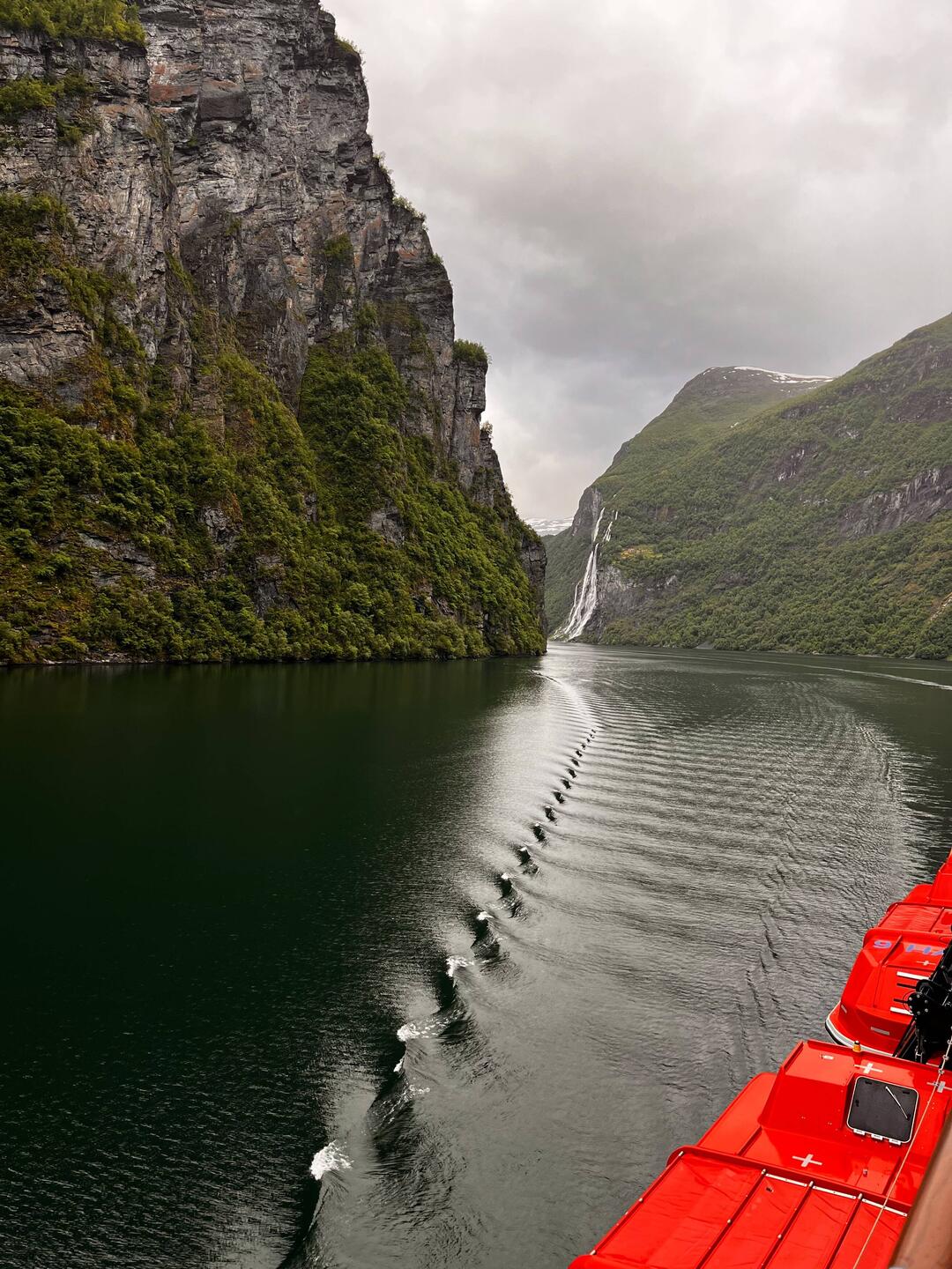 Einfahrt in den Fjord