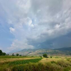 Und wieder Donnergrollen im Hintergrund.