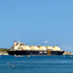 Schwimmender Gastank