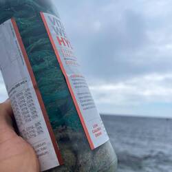 Ein wenig Müll, Seile vom Strand aufgesammelt