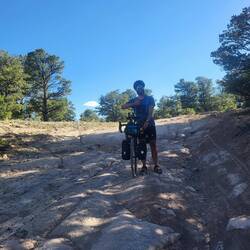 Yay, schön mit 10 km/h den Berg runterballern