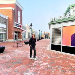 Morgens in der ausgestorbenen Mall