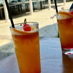 Wir konnten nicht anders - es ist Happy Hour 😎