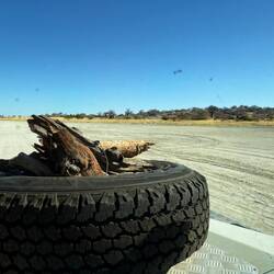 Kubu Island in Sicht. Die Salzkruste hat gehalten.