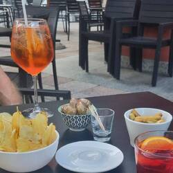 Allabendlicher Besuch in der Bar Sandro