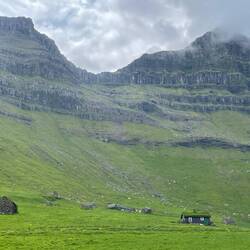 En route to Múlafossur Waterfall