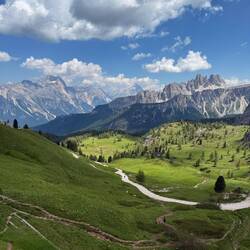 The beautiful plateau on Cinque Torri