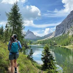 Hiking around Lago Federa