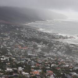 Auch der Regen kehrt zurück, ist im Tal dann aber auch egal