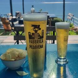 Supersüße kleine Bar am See