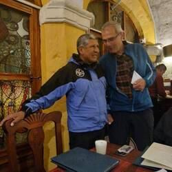 Verabschiedung Manuel, unser Guide für 3 Wochen. Naürlich mit gutem TIPP.