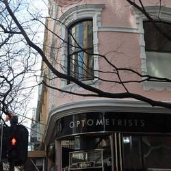 ... Kolonialgebäude