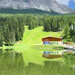 Video of lake Misurina