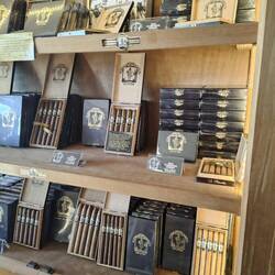 Cigar selection at the factory