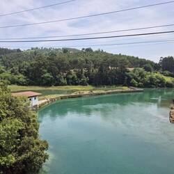 Der Rio Lea mündet hier