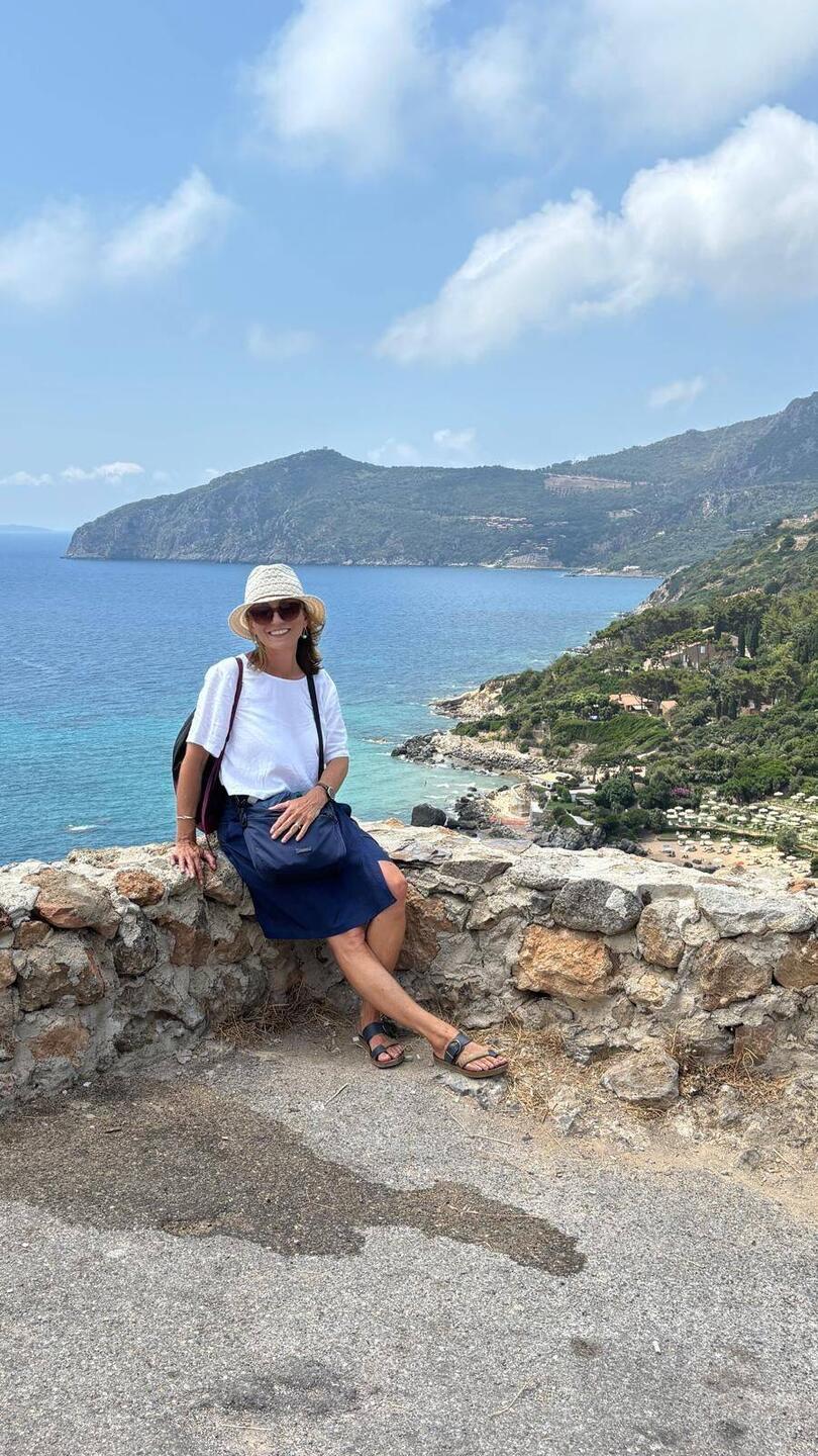 Bagno le viste is in the background