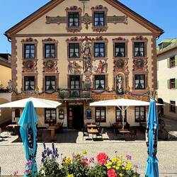 "Lüftlmalerei" in der Lugwigstraße