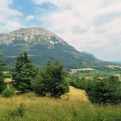 Der Nanos-Gebirgszug mit dem höchsten Gipfel Pleša, 1262 m hoch.