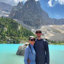 Now that's a piercing blue lake behind us!