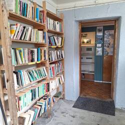 Überall hat es Bücher