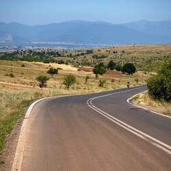 Da hinten ist Flo und kämpft sich den Anstieg hoch. Noch weiter hinten ist Florina.